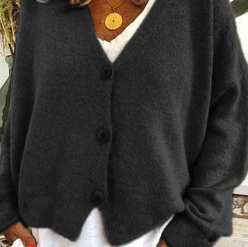 DIANA | COZY V-NECK CARDIGAN