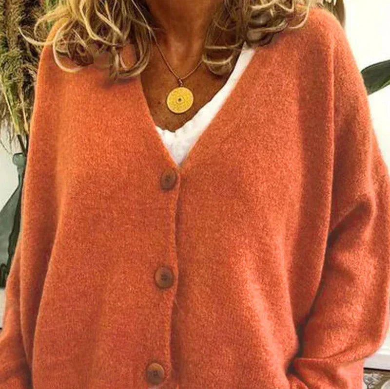 DIANA | COZY V-NECK CARDIGAN