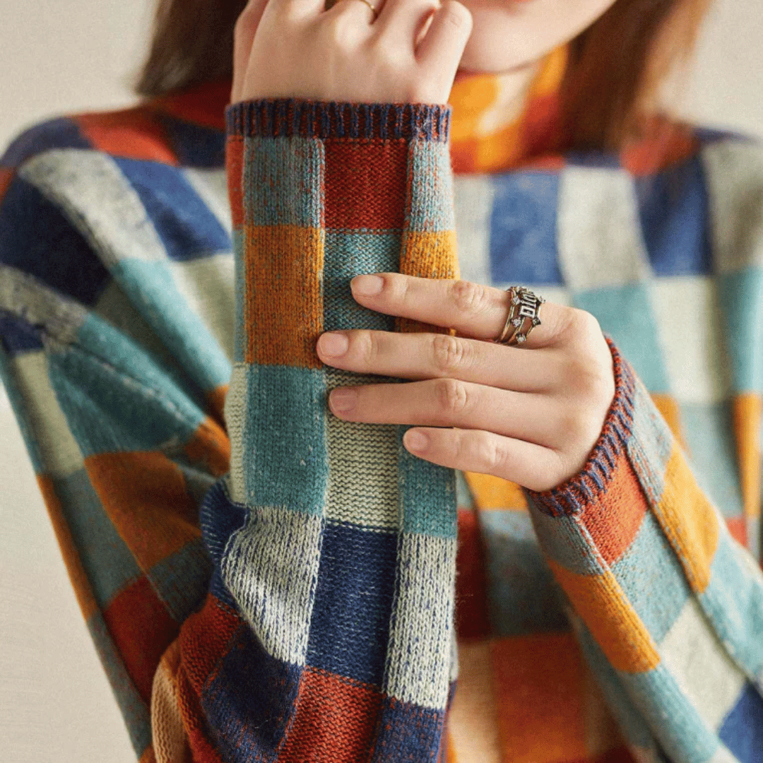 AMELIA | SPRING CHECK TURTLENECK