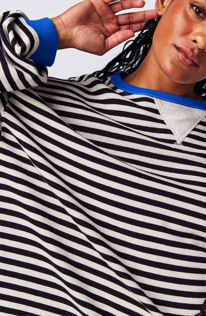 OLIVIA | STRIPED CREWNECK SWEATER