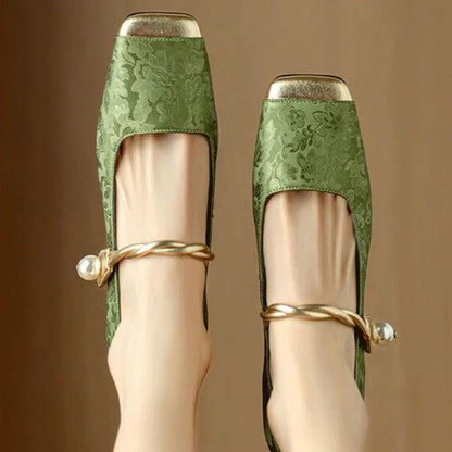 ISABEL | GOLD HEELS