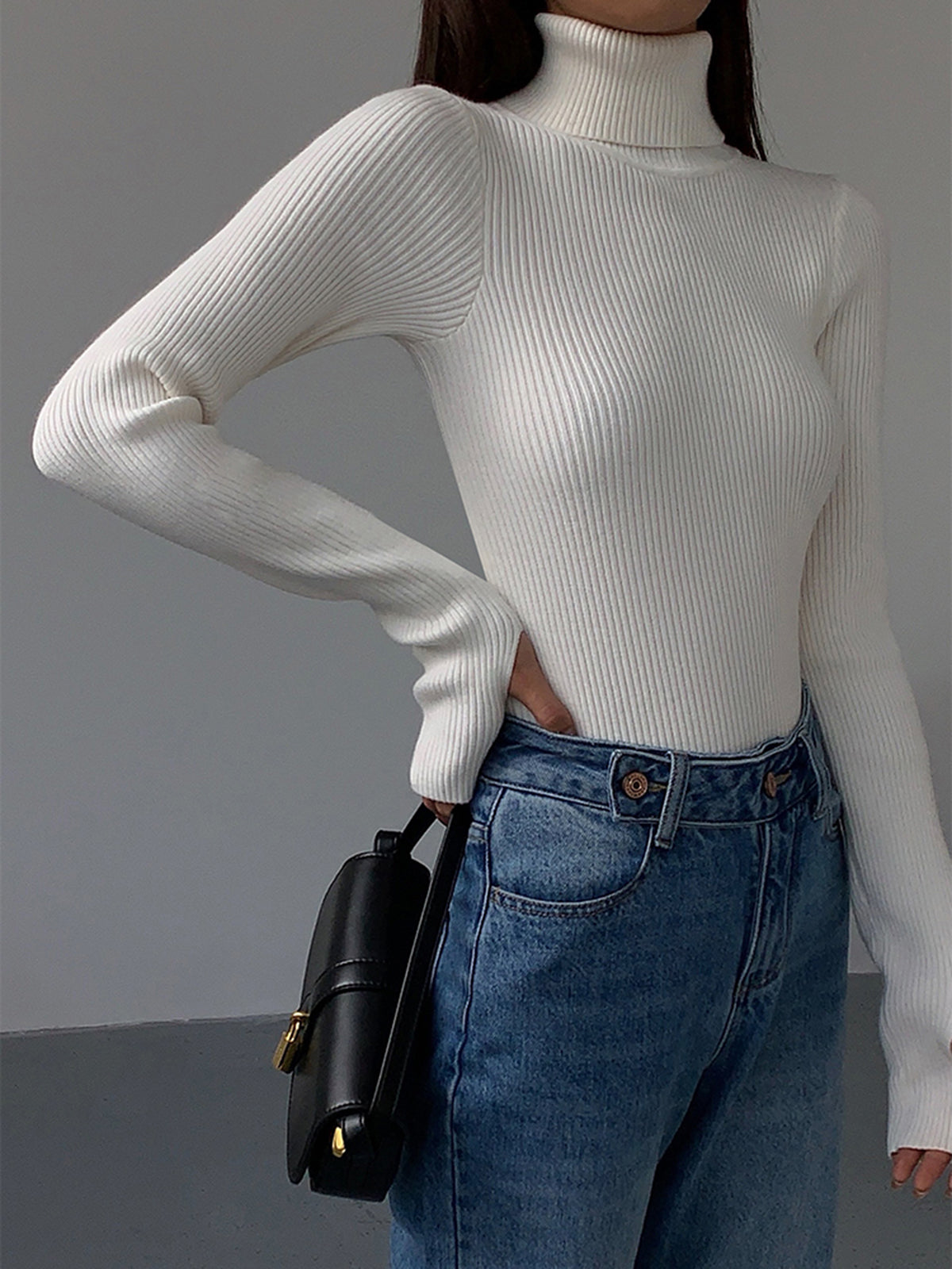 LILY | RIBBED TURTLENECK SWEATER