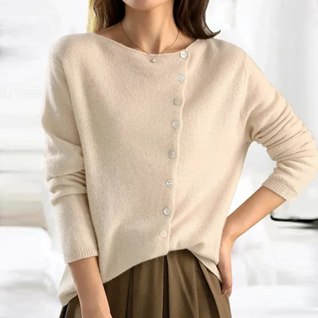 CLARA | LIGHTWEIGHT BUTTON SWEATER