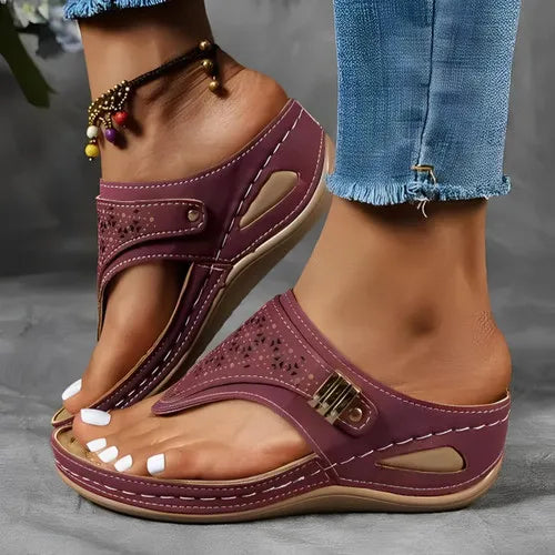 SARI | PLATFORM SANDALS