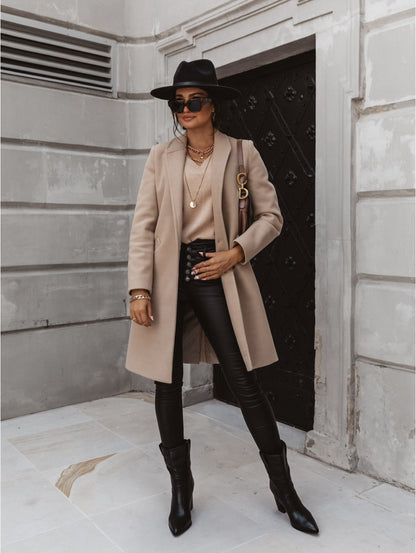FREYA | ELEGANT BUTTON COAT