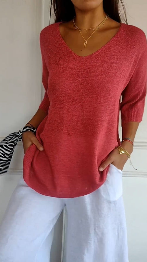ELLA | V-NECK PULLOVER TOP