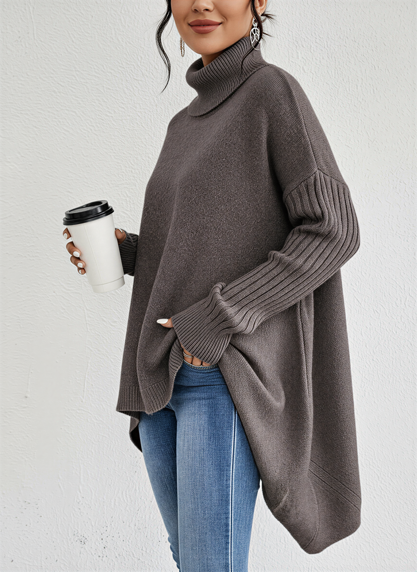 ALICE | OVERSIZED TURTLENECK SWEATER
